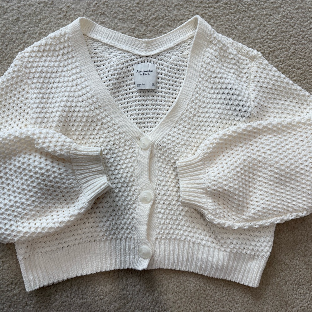 BRAND NEW w/tag Abercrombie cardigan crop size xxl